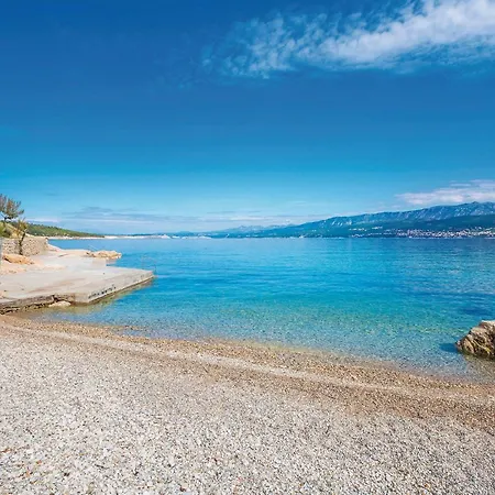 Апартаменты Cozy In With Wifi Врбник